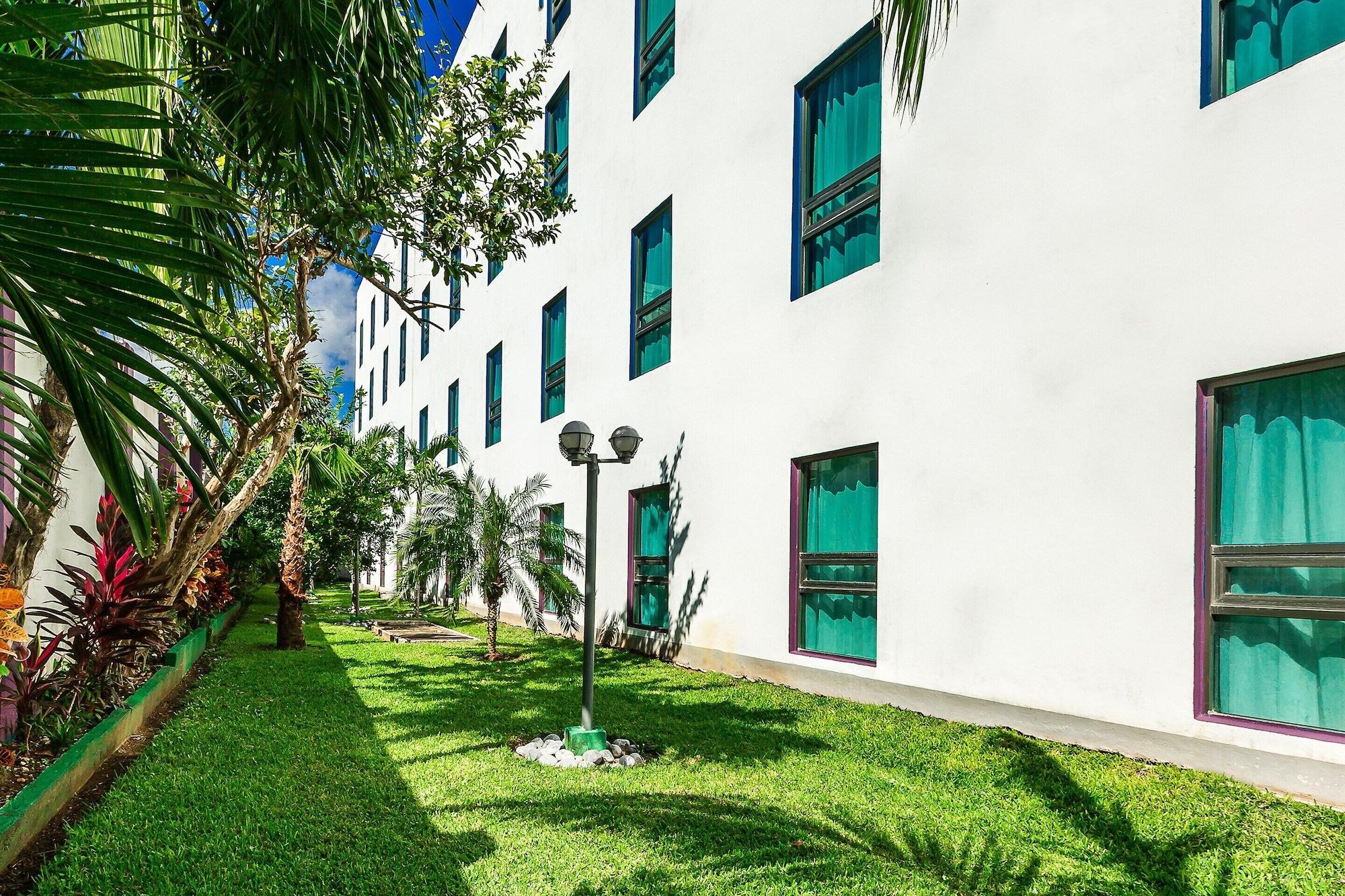 The Magic Hotel Playa del Carmen Exteriör bild